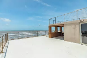 13210 Bermuda Beach Dr, Galveston, TX 77554 - Photo 9