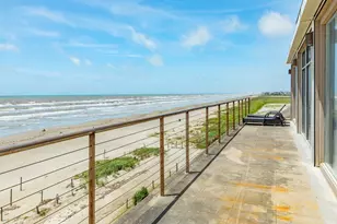 13210 Bermuda Beach Dr, Galveston, TX 77554 - Photo 17