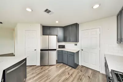 2916 Shimmer Edge Drive, Katy, TX 77493 - Photo 23