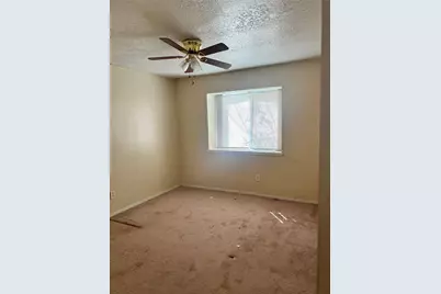 10446 Towneview Drive, Sugar Land, TX 77498 - Photo 9