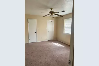 10446 Towneview Drive, Sugar Land, TX 77498 - Photo 5