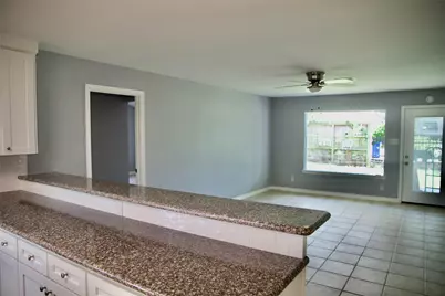 529 E Shore Drive, Clear Lake Shores, TX 77565 - Photo 15