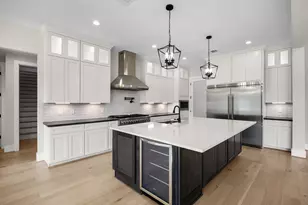 412 S Garrett Cir, Bellville, TX 77418 - Photo 11