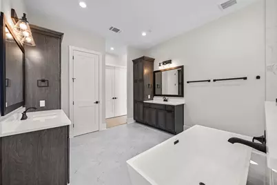 412 S Garrett Circle, Bellville, TX 77418 - Photo 25