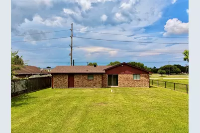 2565 W Virginia Street, Beaumont, TX 77705 - Photo 17