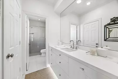 2627 Sutton Court, Houston, TX 77027 - Photo 25