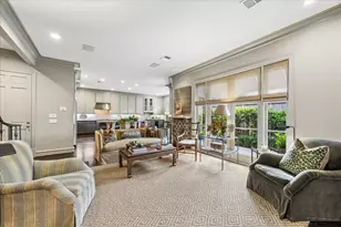 2627 Sutton Ct, Houston, TX 77027 - Photo 9