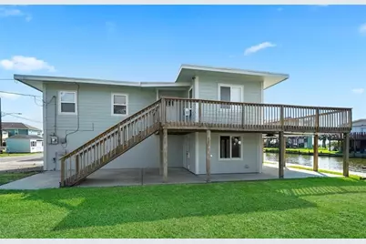 109 Bayou Vista Dr, Hitchcock, TX 77563 - Photo 3