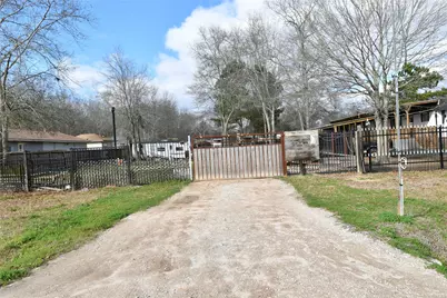 1036 County Road 5003, Cleveland, TX 77327 - Photo 3