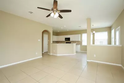 10243 Mills Run Drive, Houston, TX 77070 - Photo 11