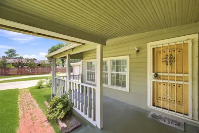 1019 Woodland Street, Channelview, TX 77530 - Photo 9
