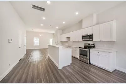 5604 Eastland Street, Houston, TX 77028 - Photo 7