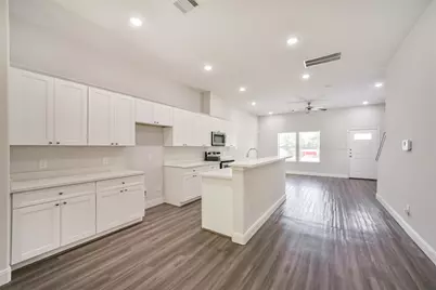 5604 Eastland Street, Houston, TX 77028 - Photo 9