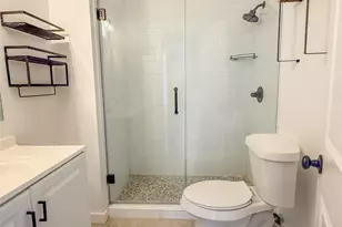 4501 E 38th St, Dickinson, TX 77539 - Photo 19