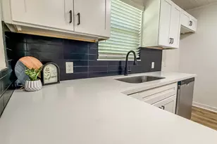 4501 E 38th St, Dickinson, TX 77539 - Photo 3