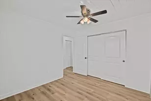 4501 E 38th St, Dickinson, TX 77539 - Photo 23