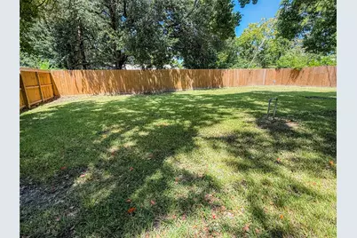 4501 E 38th Street, Dickinson, TX 77539 - Photo 25