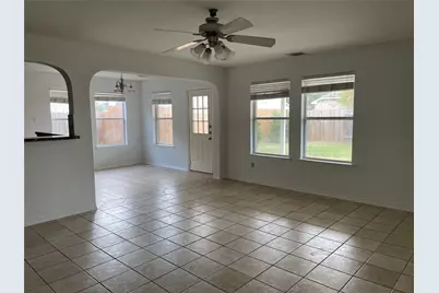 5610 Eagle Sky Boulevard, Katy, TX 77449 - Photo 9