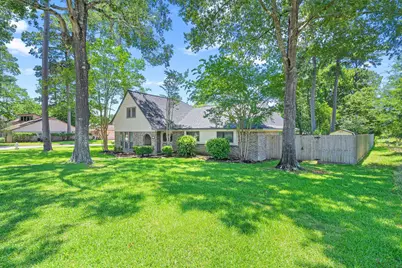 826 N Rivershire Drive, Conroe, TX 77304 - Photo 35