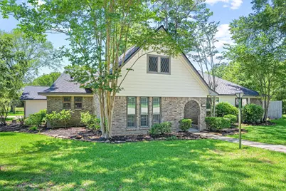 826 N Rivershire Drive, Conroe, TX 77304 - Photo 1