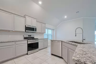 918 Vidalia Onion Drive, Richmond, TX 77406 - Photo 17