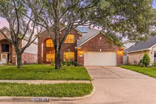 5119 Silver Oak Dr, Pasadena, TX 77505 - Photo 1