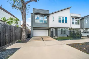 306 W Donovan St, Houston, TX 77091 - Photo 3