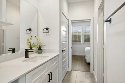 306 W Donovan Street, Houston, TX 77091 - Photo 9