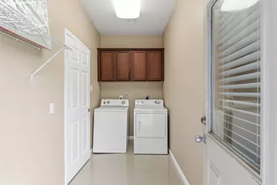 8234 Hall View Drive, Houston, TX 77075 - Photo 27