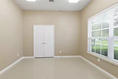 8234 Hall View Drive, Houston, TX 77075 - Photo 9