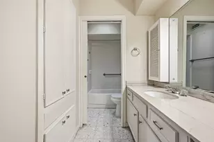 2727 Briarhurst Dr, Houston, TX 77057 - Photo 13