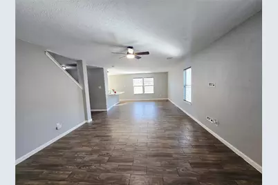 1011 Larks Trace Lane, Houston, TX 77090 - Photo 7