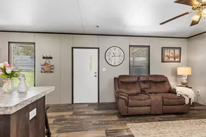 275 Bryan Street, Zavalla, TX 75980 - Photo 5