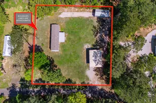 275 Bryan St, Zavalla, TX 75980 - Photo 1