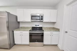 16124 Brettwood Ln, Splendora, TX 77372 - Photo 9