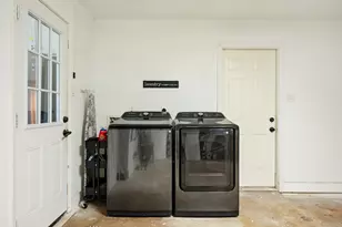 9651 Richmond Ave, Houston, TX 77063 - Photo 23