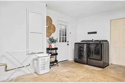 9651 Richmond Avenue, Houston, TX 77063 - Photo 7