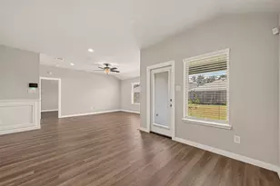 15359 Central Cres Dr, Roman Forest, TX 77357 - Photo 11