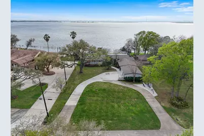 138 N Burnett Drive, Baytown, TX 77520 - Photo 31