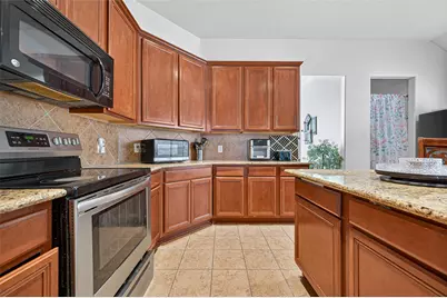 6018 Wickshire Drive, Rosenberg, TX 77471 - Photo 9