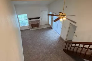 11983 Bob White Dr, Houston, TX 77035 - Photo 9