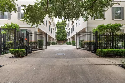 2210 Mid Lane #101, Houston, TX 77027 - Photo 1