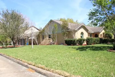 1912 Aggie Lane, League City, TX 77573 - Photo 3