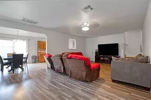 16435 Peyton Ridge Cir, Houston, TX 77049 - Photo 5