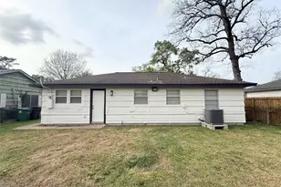 7224 Lakewood Dr, Houston, TX 77016 - Photo 11