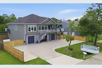 613 Oakdale Street, La Porte, TX 77571 - Photo 1