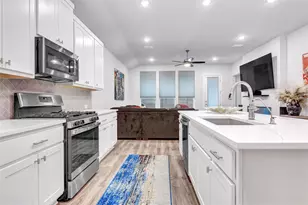 31822 Pecan Mdw Ln, Fulshear, TX 77441 - Photo 23