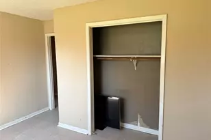 806 Virginia St, Daisetta, TX 77371 - Photo 17