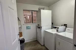 1410 Blalock Rd, Houston, TX 77055 - Photo 9