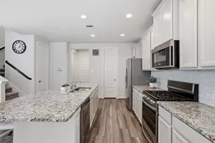 9905 Smokehouse Silo Ln, Houston, TX 77080 - Photo 5